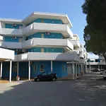 Condominio Simma Giallo E Azzurro