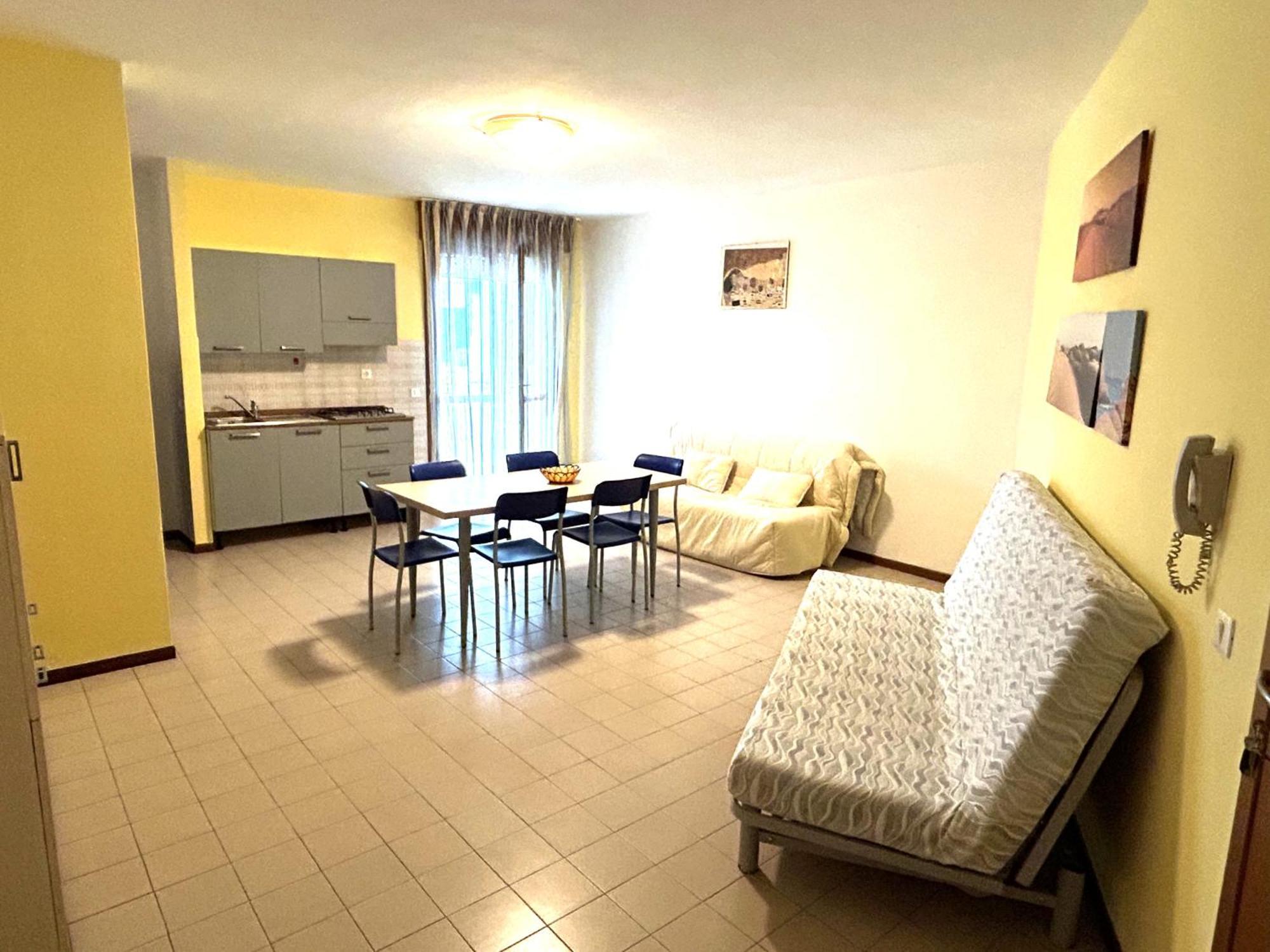 Condominio Simma Giallo E Azzurro Apartment