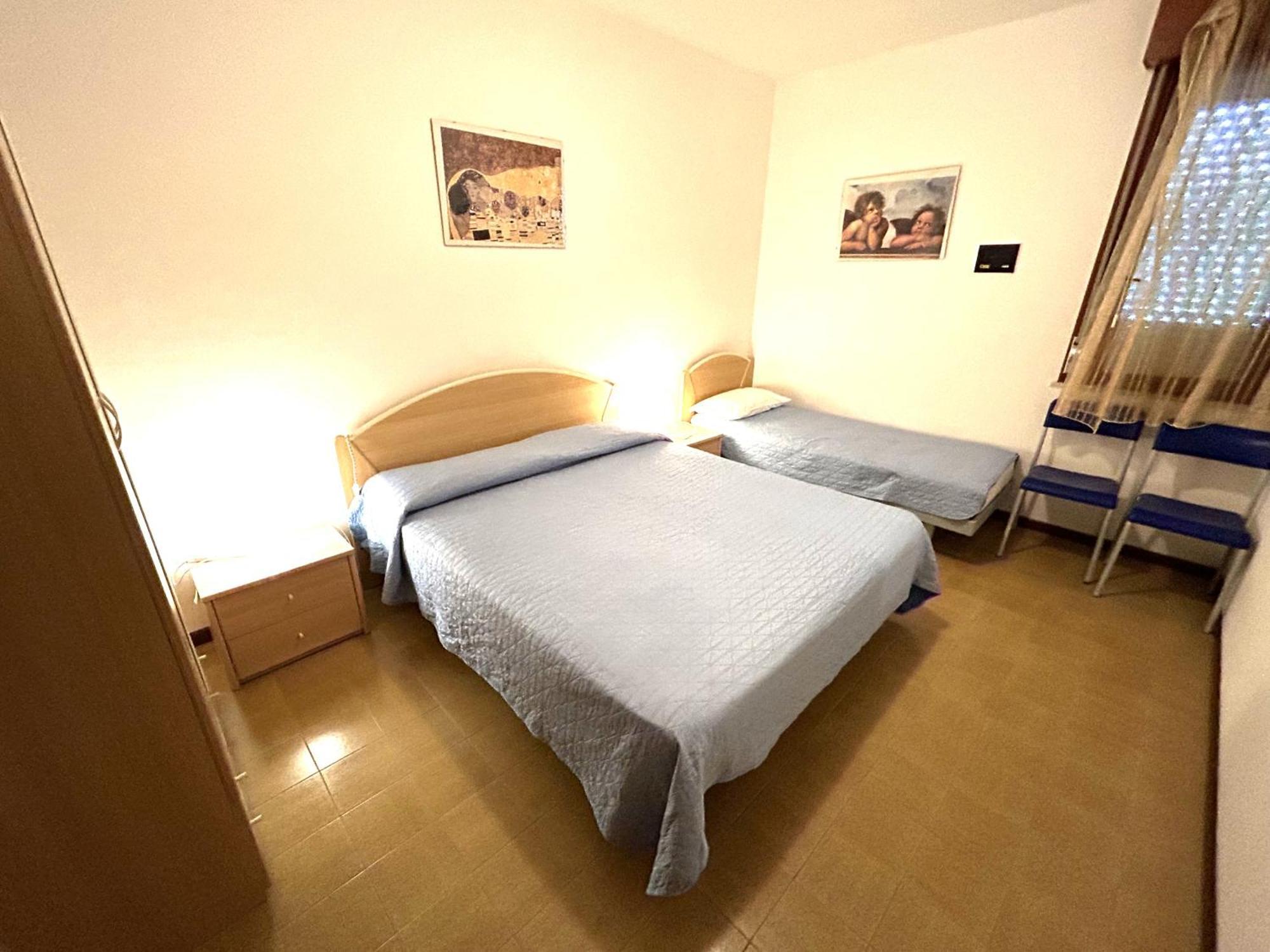 Condominio Simma Giallo E Azzurro